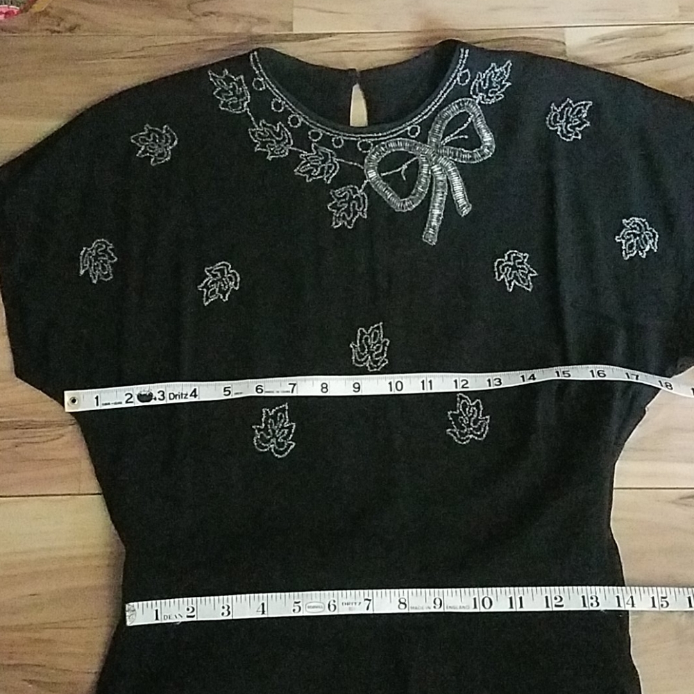 Vintage 1940s Peplum Beaded Dress - Picture 5 of 13